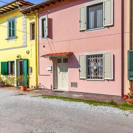 Pisa Airport Comfy Apartment - Private Parking 외부 사진